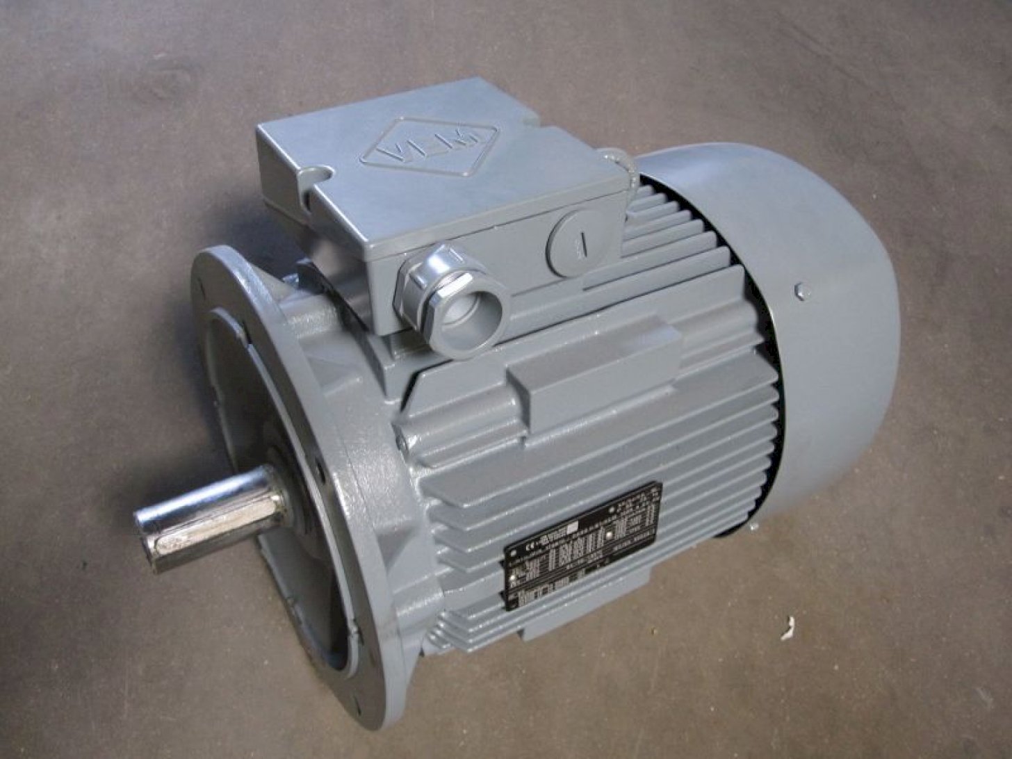 8001_moteur Moteur électrique